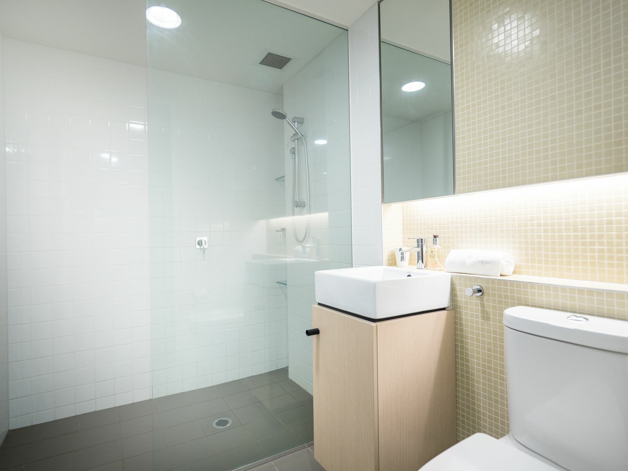 Littlestay Sturt - 2 Bedroom Aptm Мельбурн Экстерьер фото